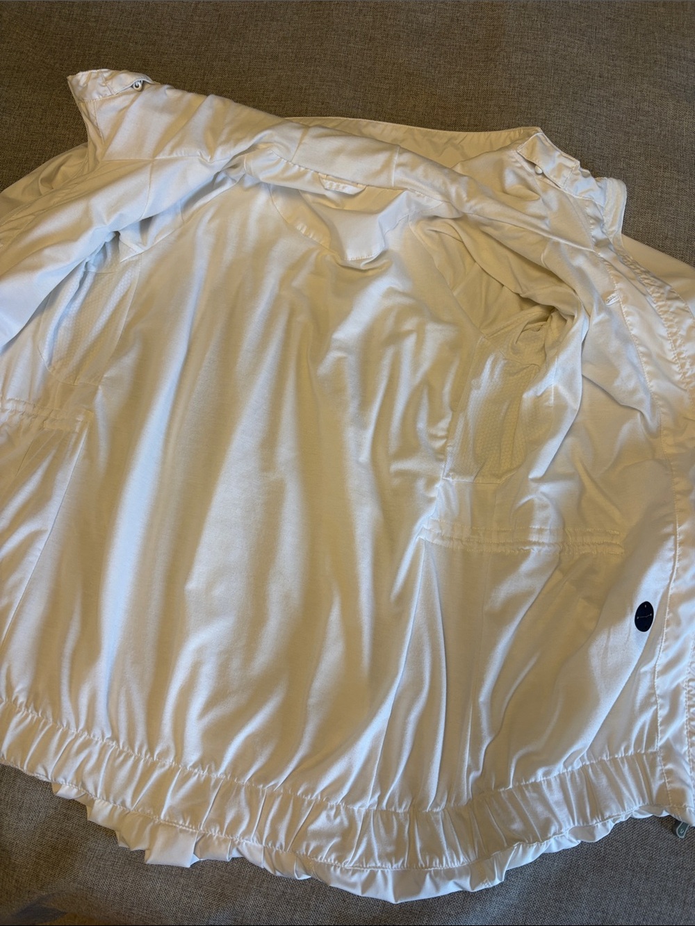 LULULEMON Resolution Jacket with hood.  White. - Picture 8 of 10